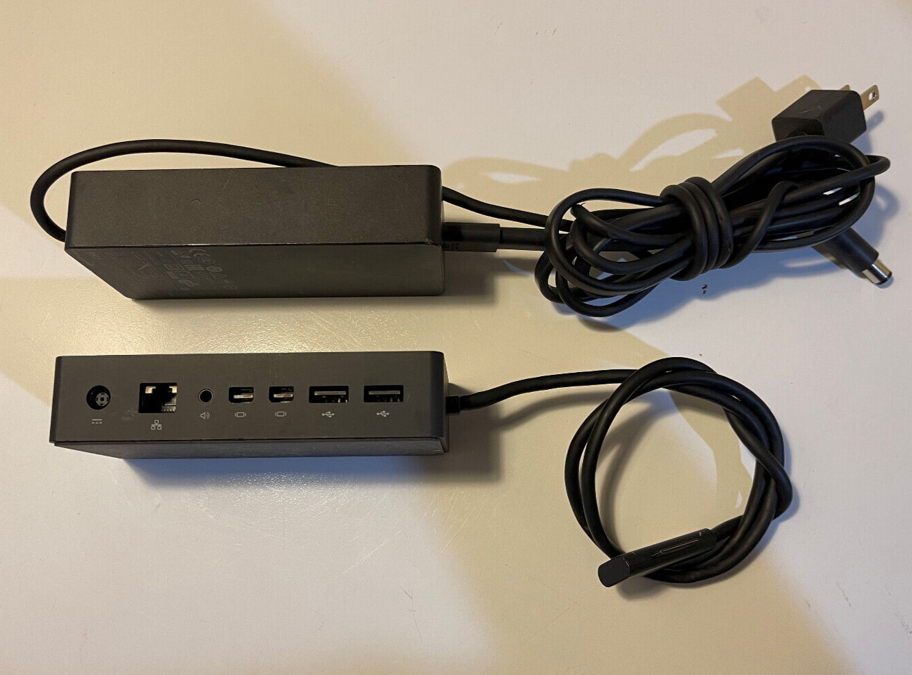Microsoft Surface Dock Model 1661 Docking Station With Ac Adapter Model 1749