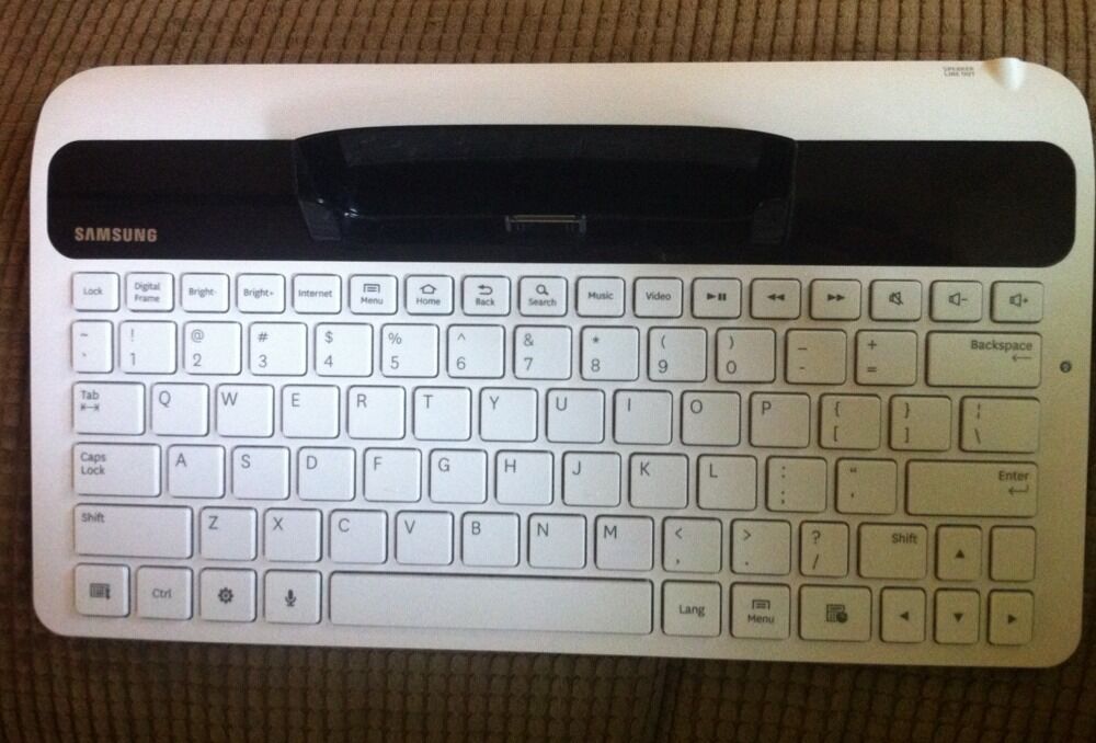 Oem Samsung Galaxy Tab 7.0 Ecr-k12awegxar Keyboard Dock - White
